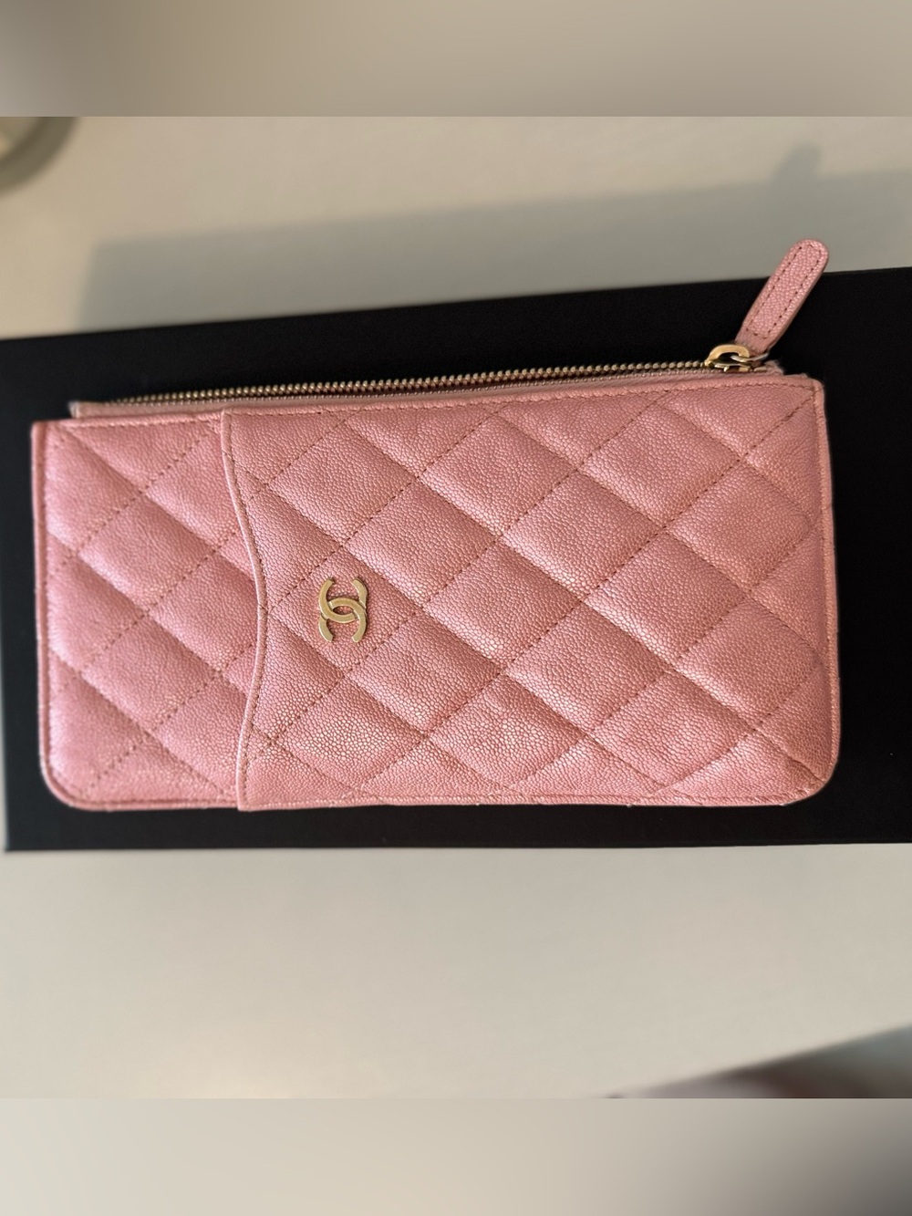 AUTH CHANEL 19S Pink Iridescent Quilted Zip Wallet Phone Case Light Gold CC logo